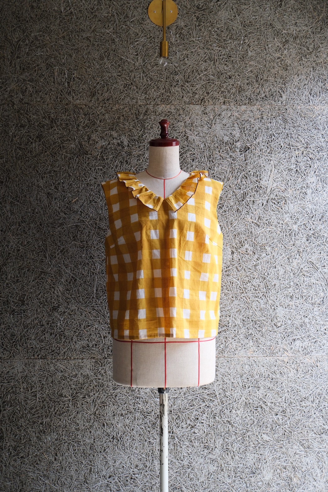 frill tops