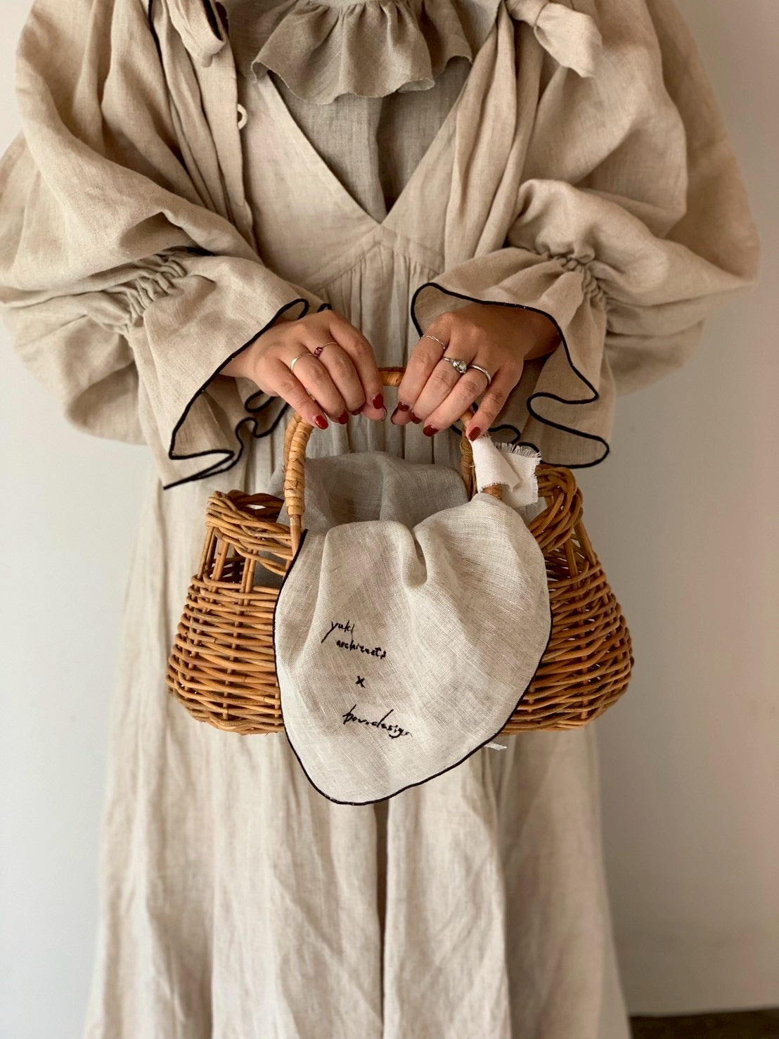 linen ribbon puff blouse(écru)