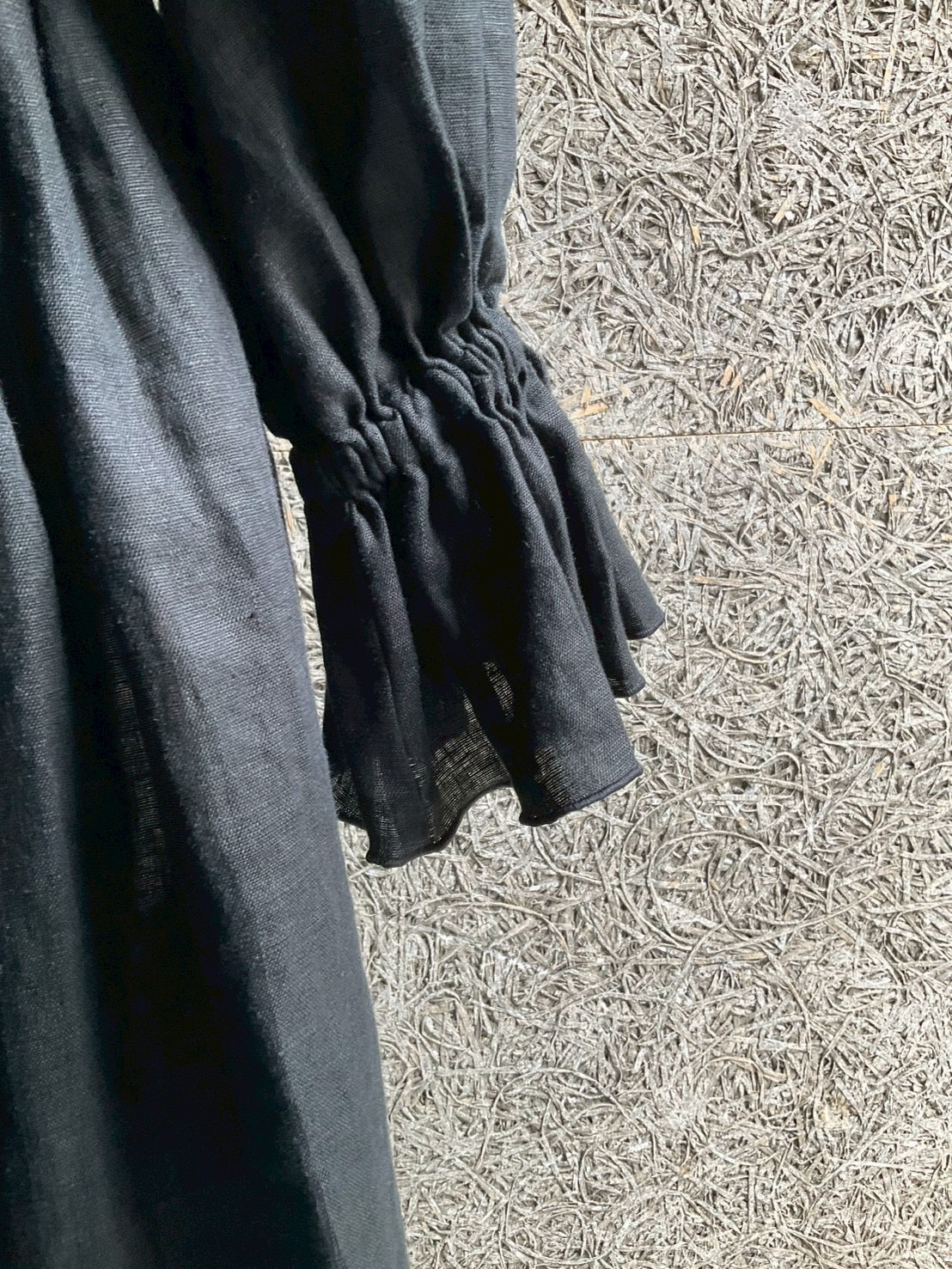 linen ribbon puff onepiece(black)