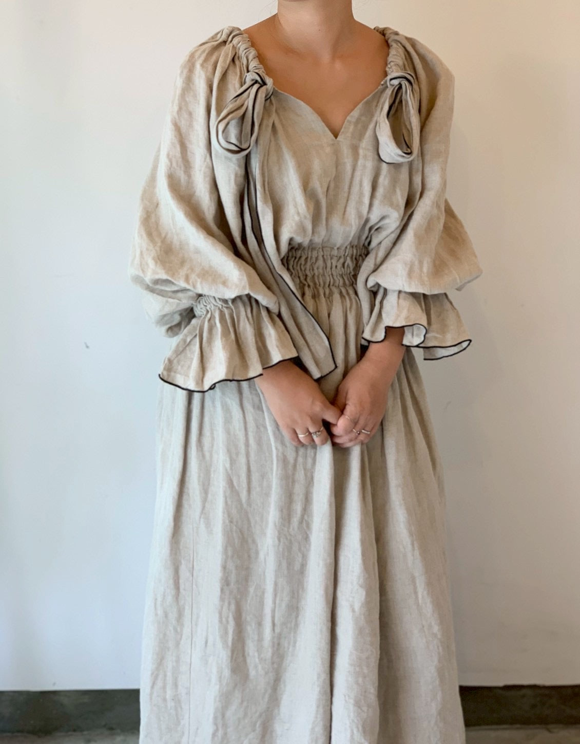 linen ribbon puff onepiece(écru)