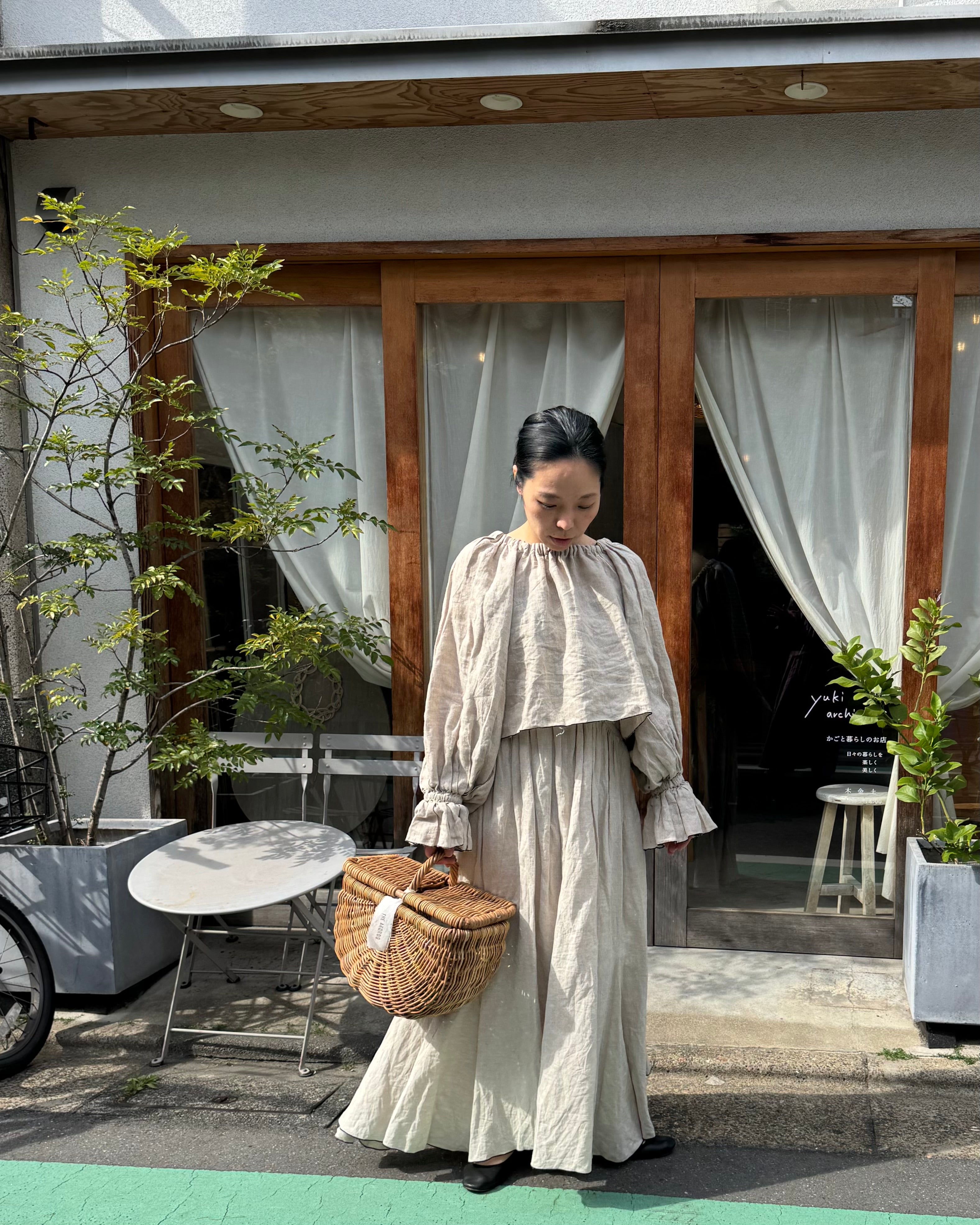 【予約】linen ribbon puff blouse(écru)