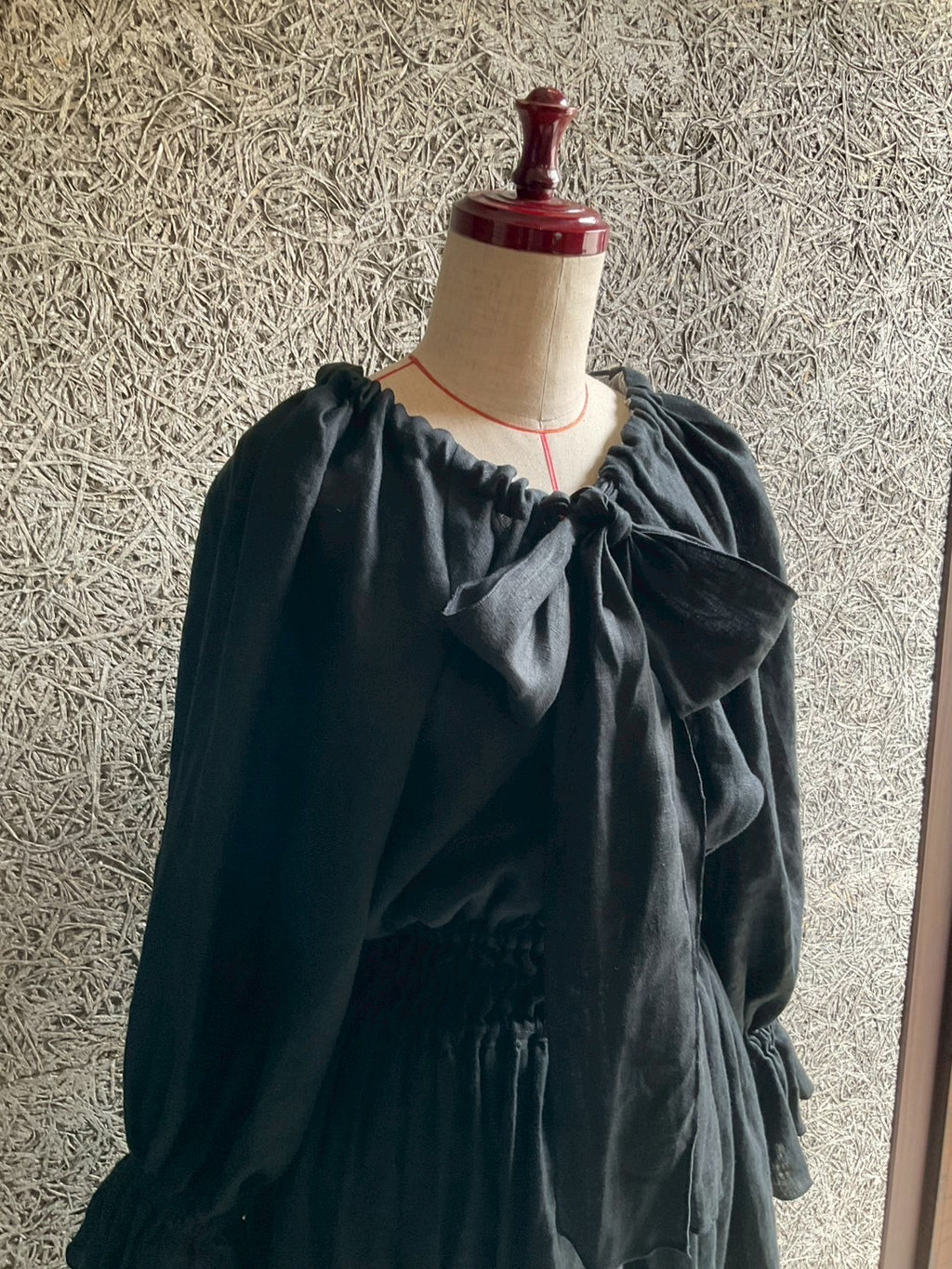 linen ribbon puff onepiece(black)