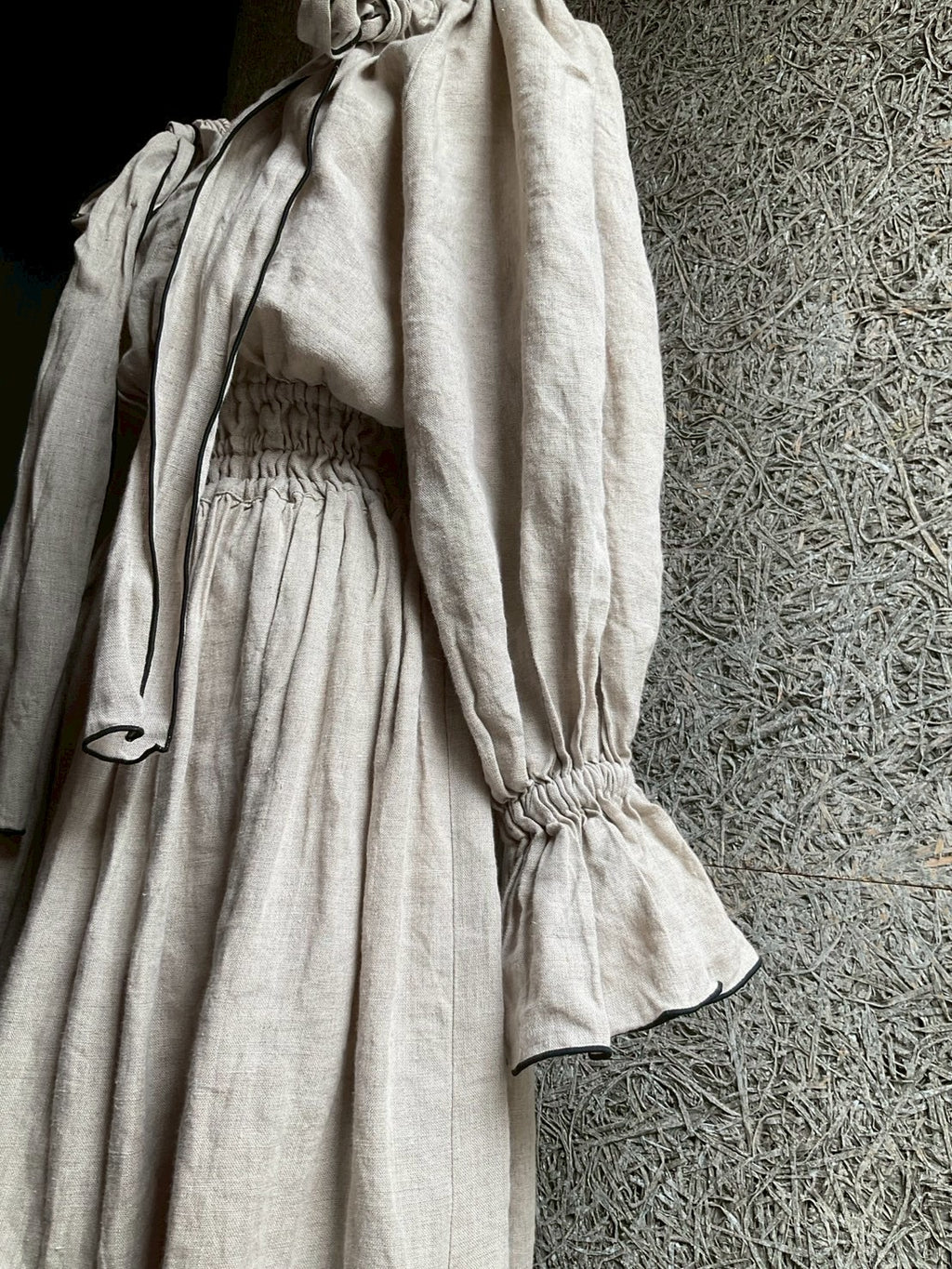 linen ribbon puff onepiece(écru)