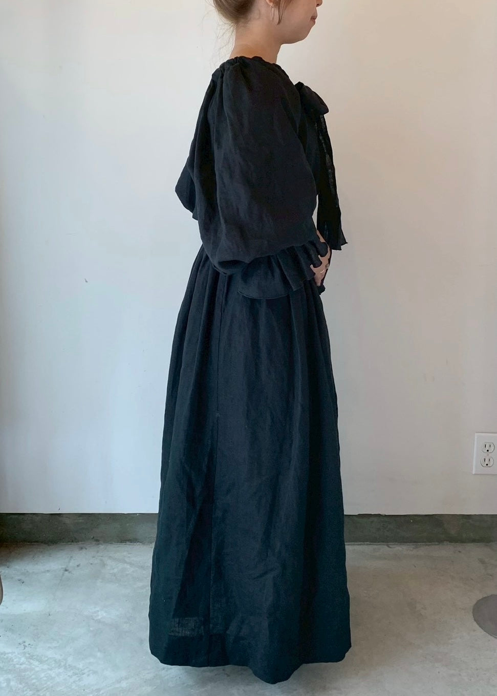 linen ribbon puff onepiece(black)