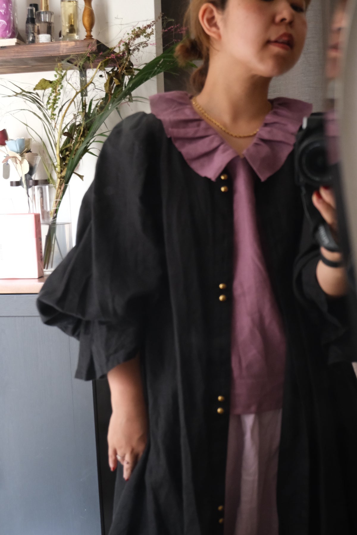 V neck_frill tops