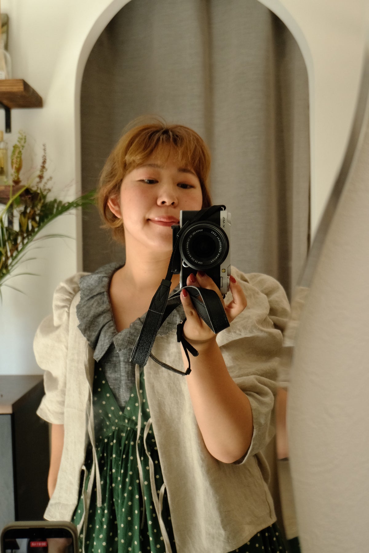 V neck_frill tops