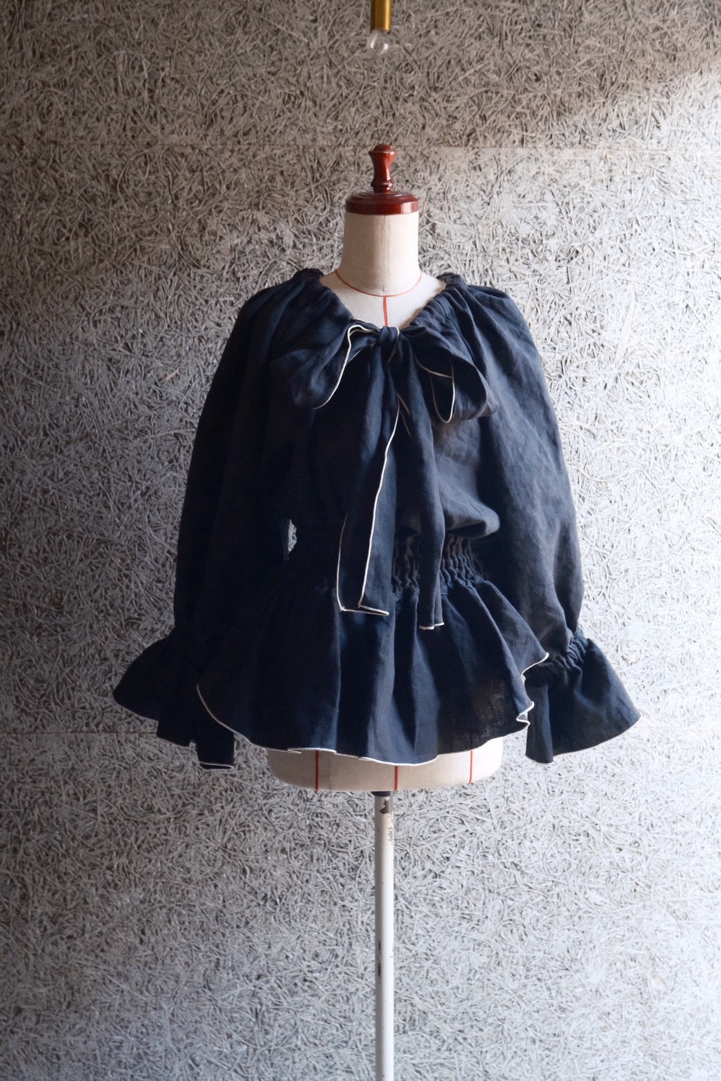 【予約】ribon puff peplum(black)