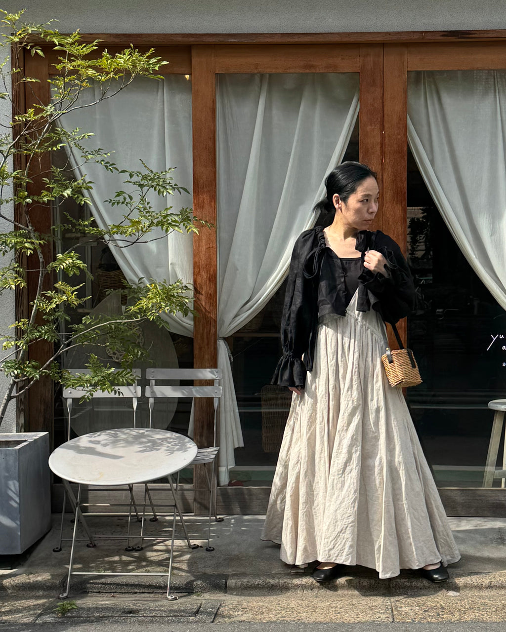【予約】linen ribbon puff blouse(black)