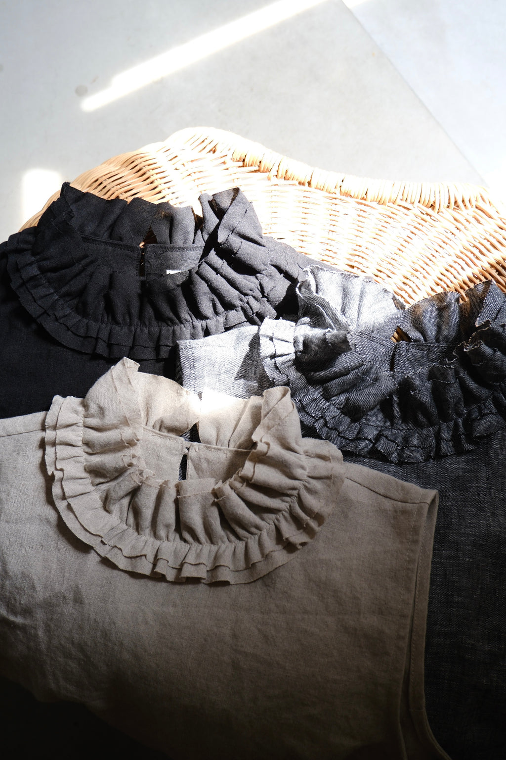 High neck_frill tops